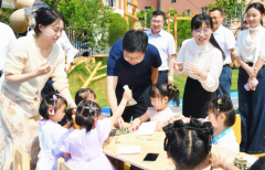 子们做逛戏、制做手工